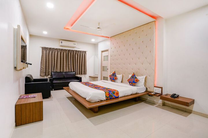 Room 20 of 34