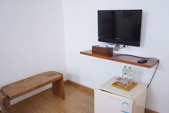 Room 28 of 64