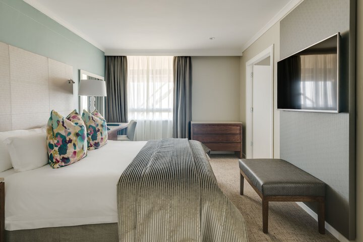Room 14 of 77