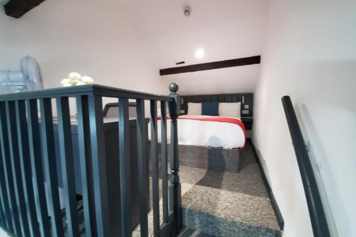 Room 30 of 70