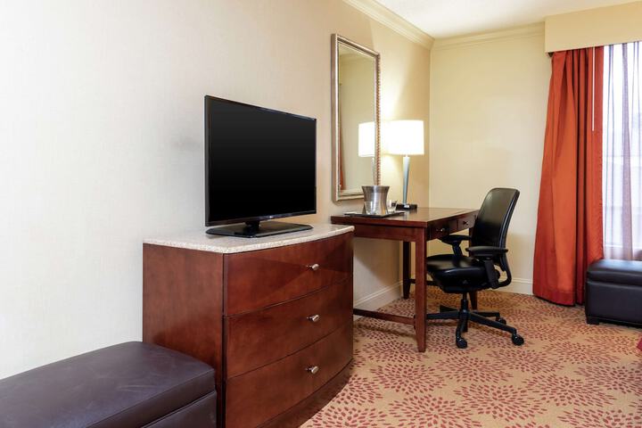 2 Double Beds (9 of 9)