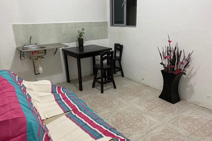 Room 8 of 12
