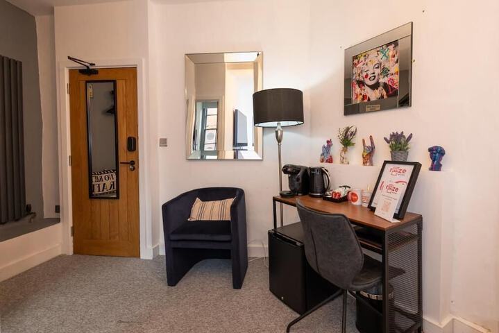 Room 16 of 124