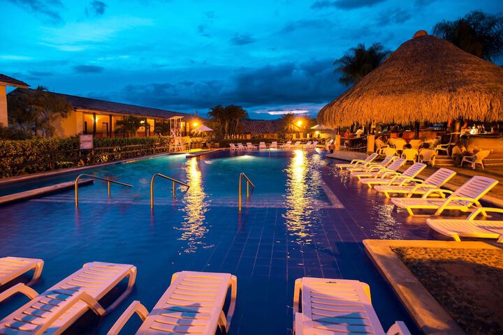 Pools & Facilities