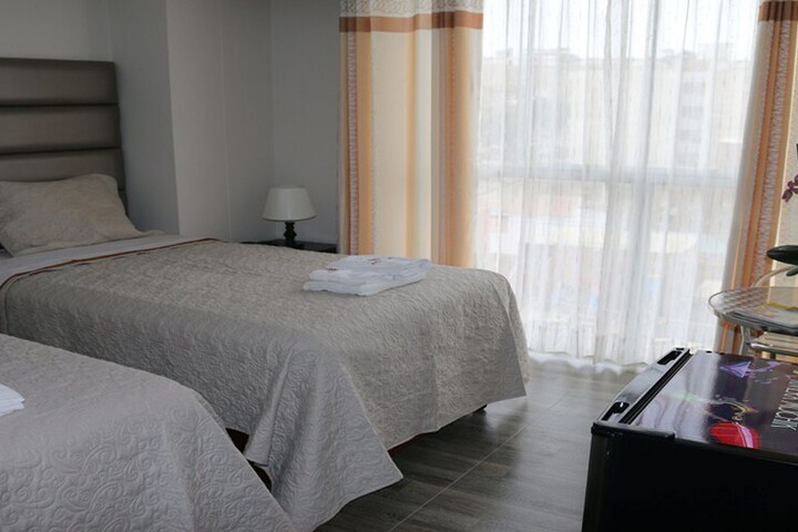 Room 15 of 61