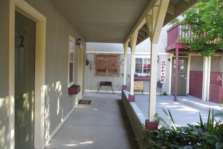 Photo 12