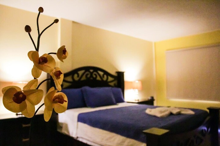 Room 22 of 37