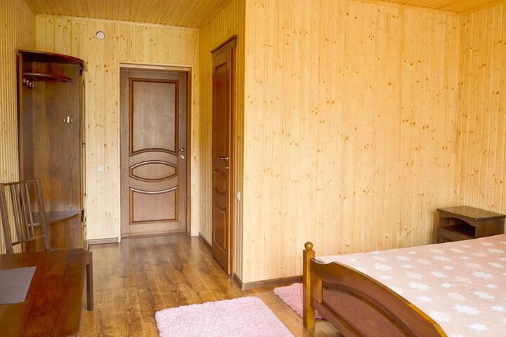 Room 5 of 64