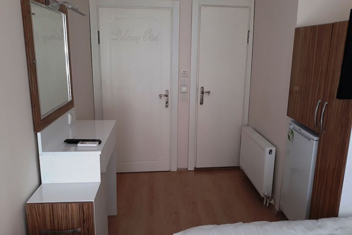 Room 13 of 73