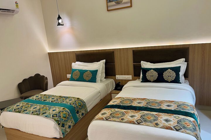 Room 7 of 29