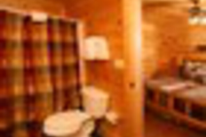 Room 5 of 129