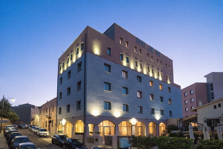 Hotel 70 of 76