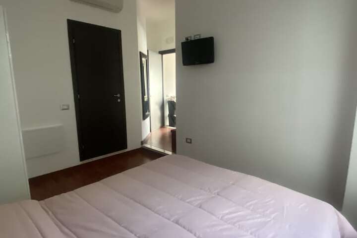 Room 22 of 87