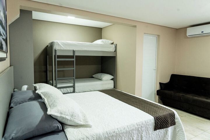 Room 3 of 48