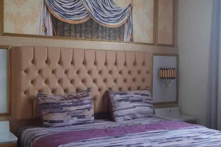 Room 16 of 40