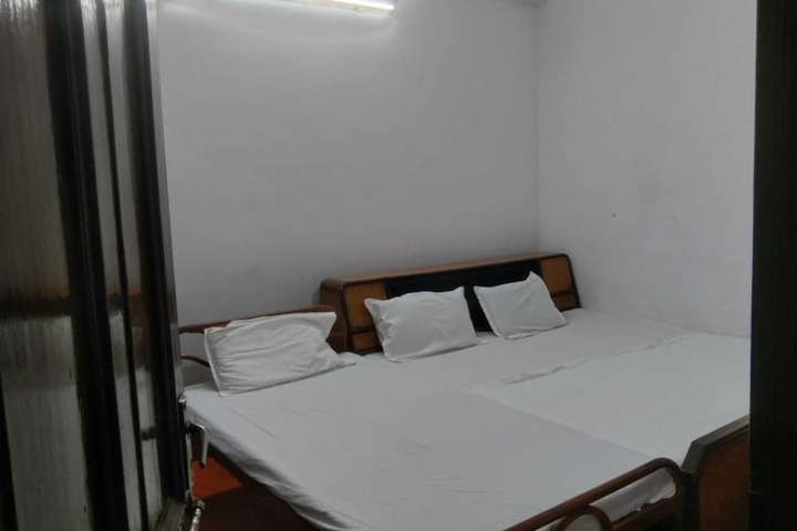 Room 54 of 60