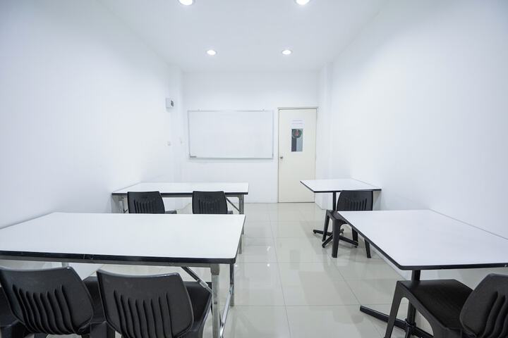 Business Center 77 of 83