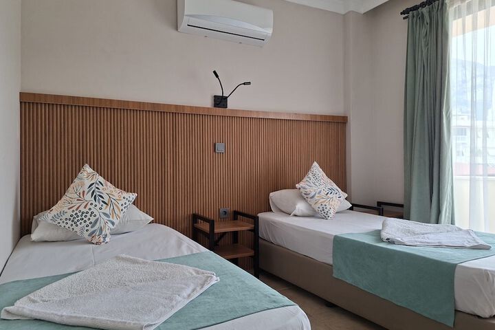 Room 7 of 35