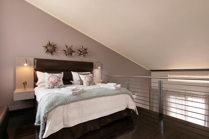 Room 12 of 36