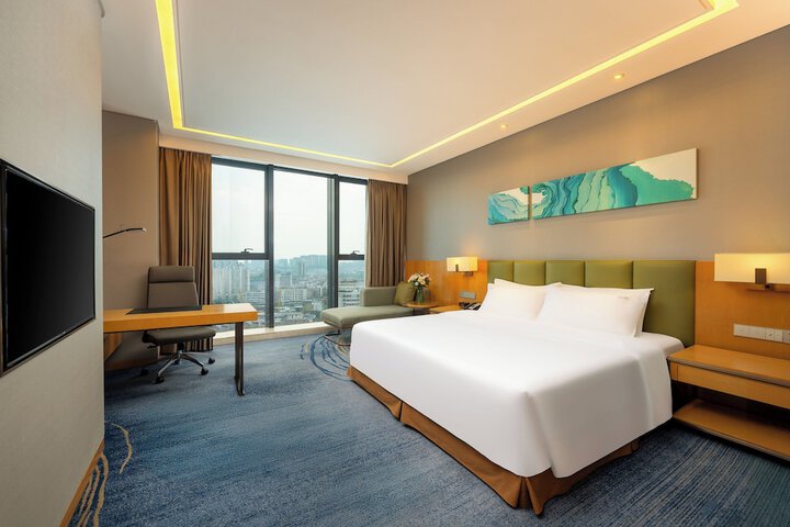 Room 17 of 116
