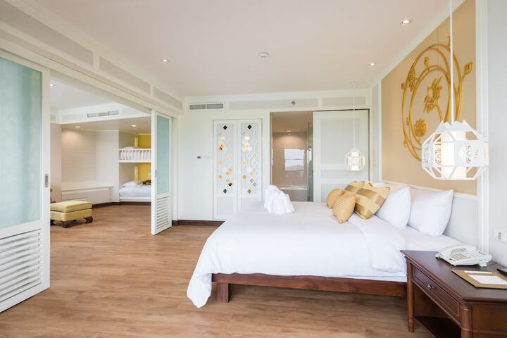 Room 22 of 182