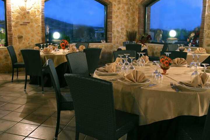 Dining Photos