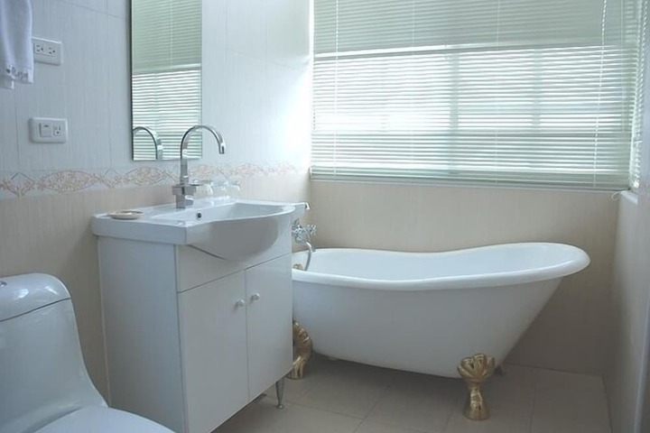Room 14 of 51