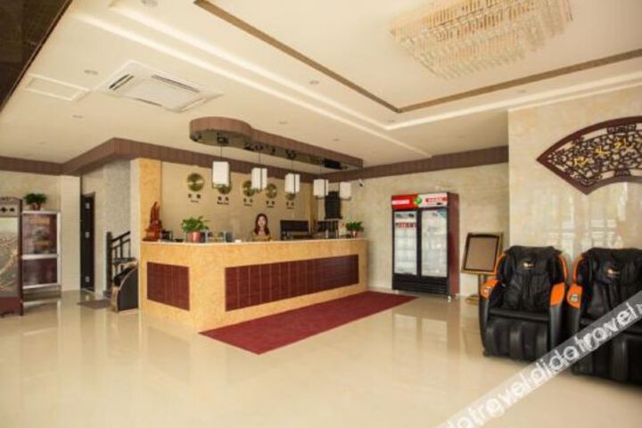 Hotel Interior 6 of 11
