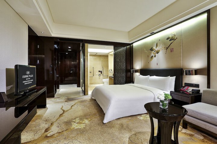 Room 21 of 159