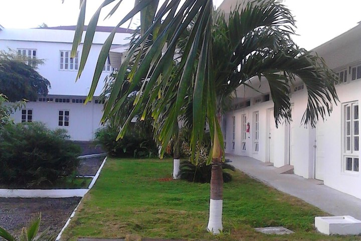 Property Grounds 43 of 78