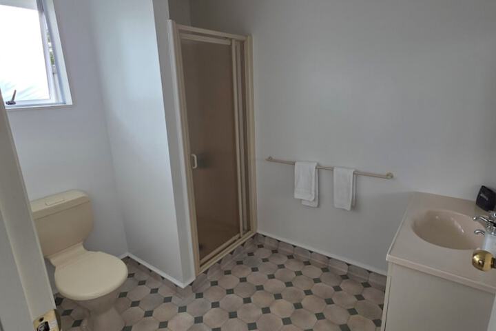 Room 95 of 141