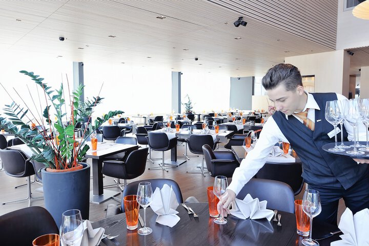 Dining 153 of 289