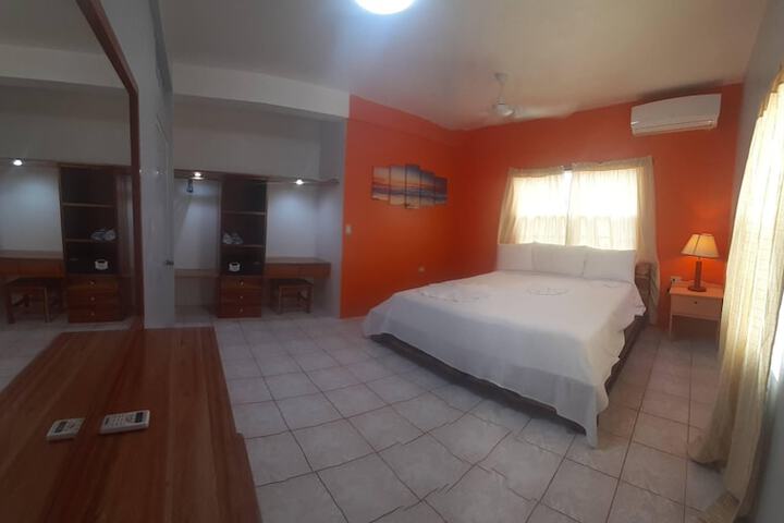 Room 15 of 124