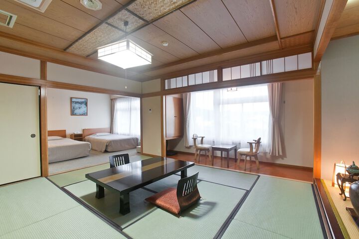 Room 7 of 34