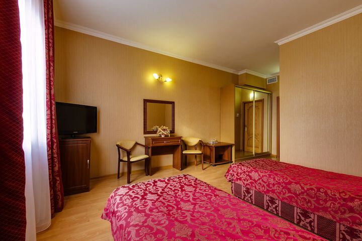 Room 16 of 30