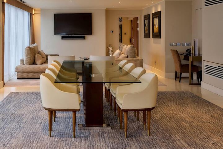 Room 56 of 117