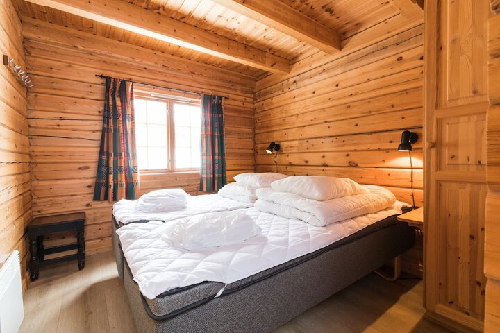 Room 3 of 58