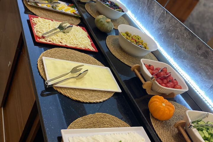 Dining 64 of 75