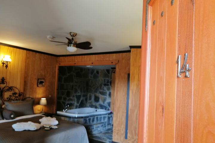 Room 5 of 46