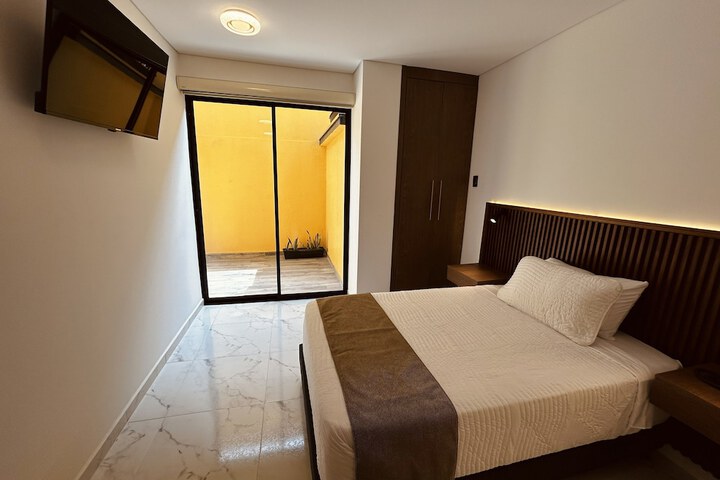 Room 10 of 49