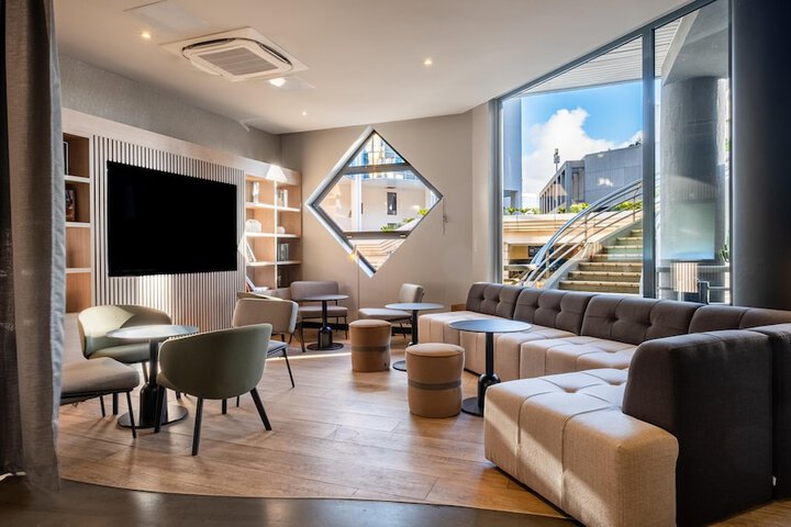 Hotel Lobby