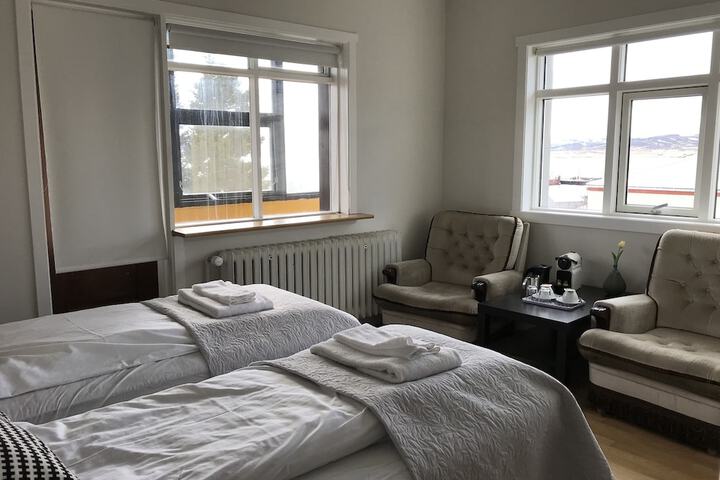 Room 22 of 33
