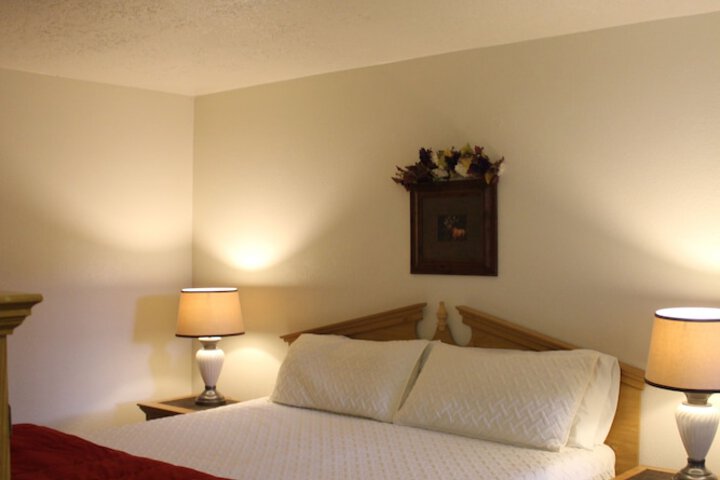 Room 6 of 48