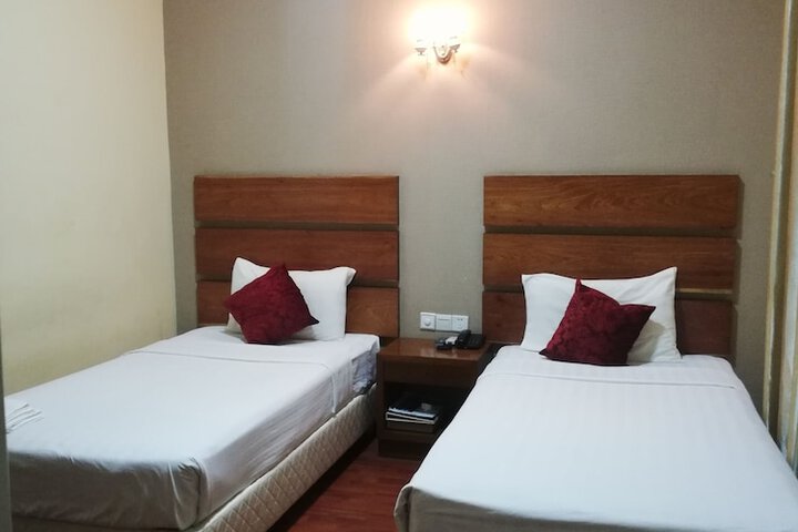 Room 20 of 48