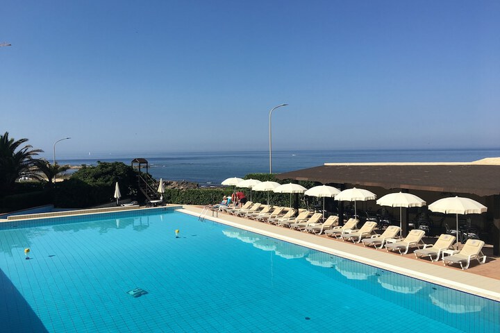 Pool 52 of 73