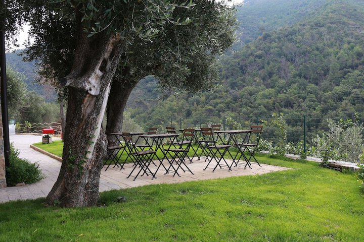 Terrace/Patio 19 of 44
