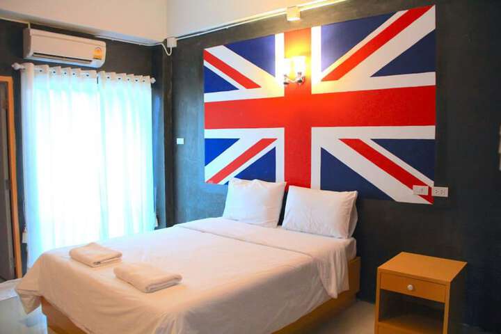 Room 15 of 53