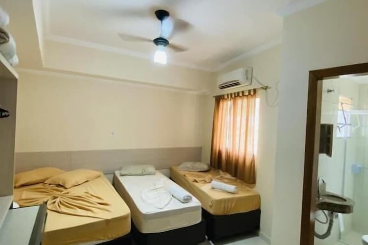 Room 10 of 22