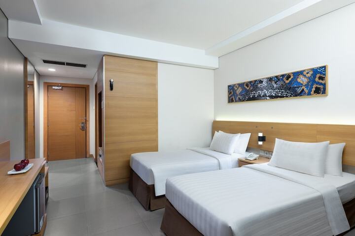 Room 8 of 32