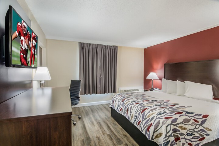 Superior King with Shower Only (11 of 11)